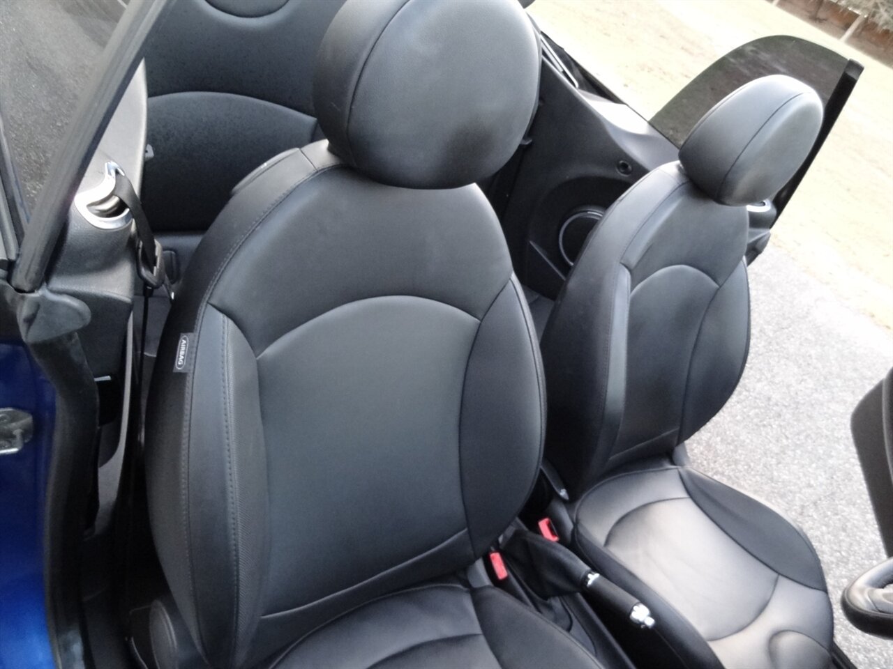 2012 MINI Cooper Convertible S   - Photo 42 - Deland, FL 32720