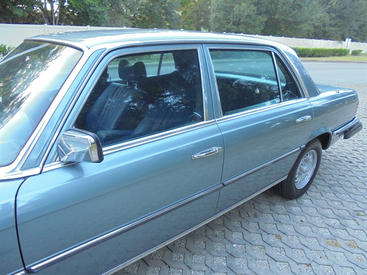 1977 Mercedes-Benz SEL  Premium - Photo 12 - Deland, FL 32720