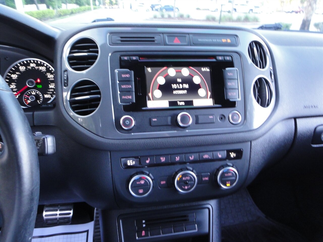 2014 Volkswagen Tiguan R-Line   - Photo 56 - Deland, FL 32720