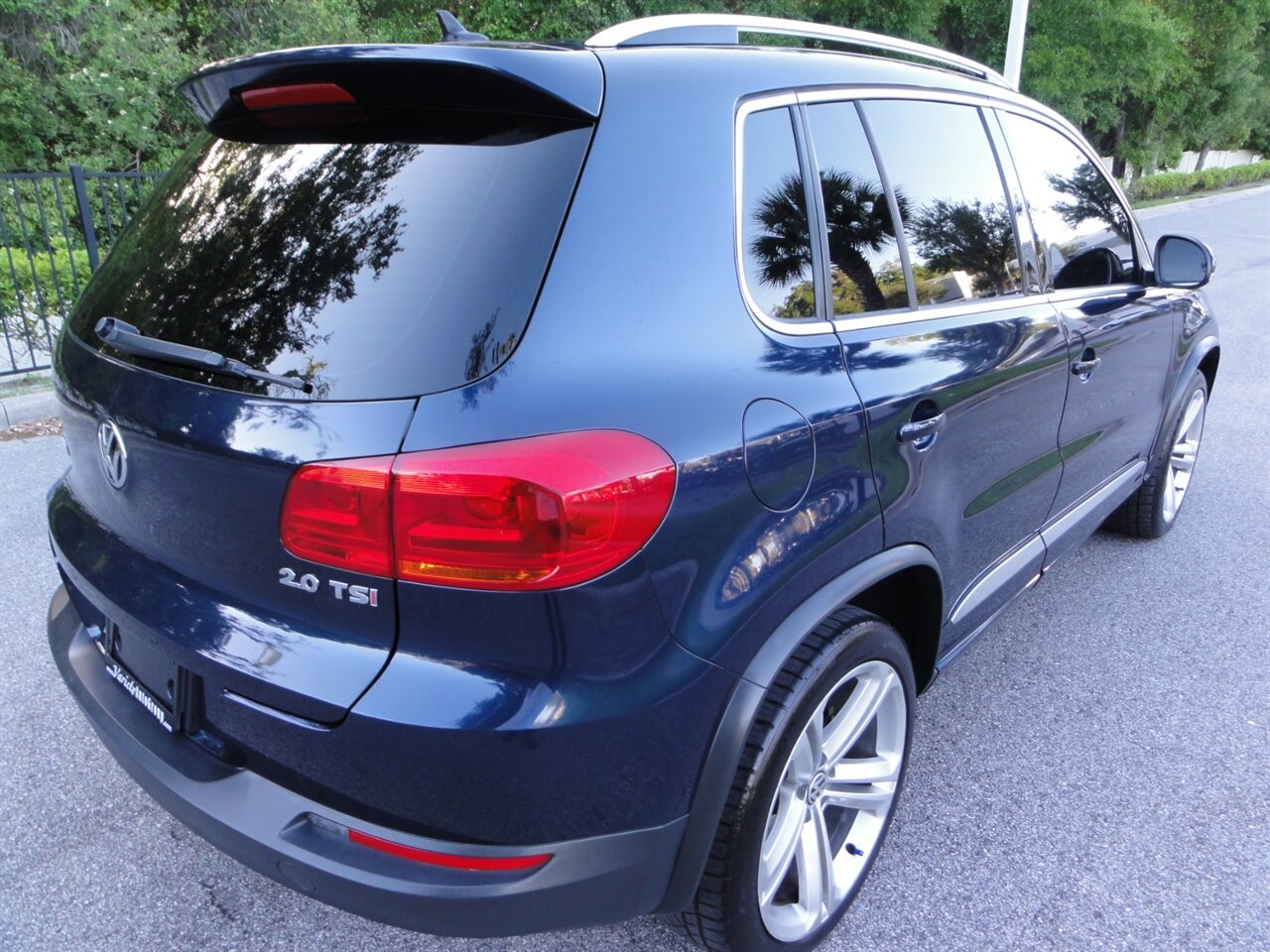 2014 Volkswagen Tiguan R-Line   - Photo 3 - Deland, FL 32720