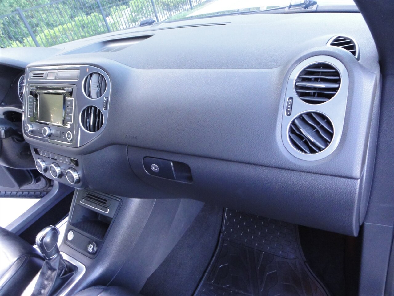 2014 Volkswagen Tiguan R-Line   - Photo 49 - Deland, FL 32720