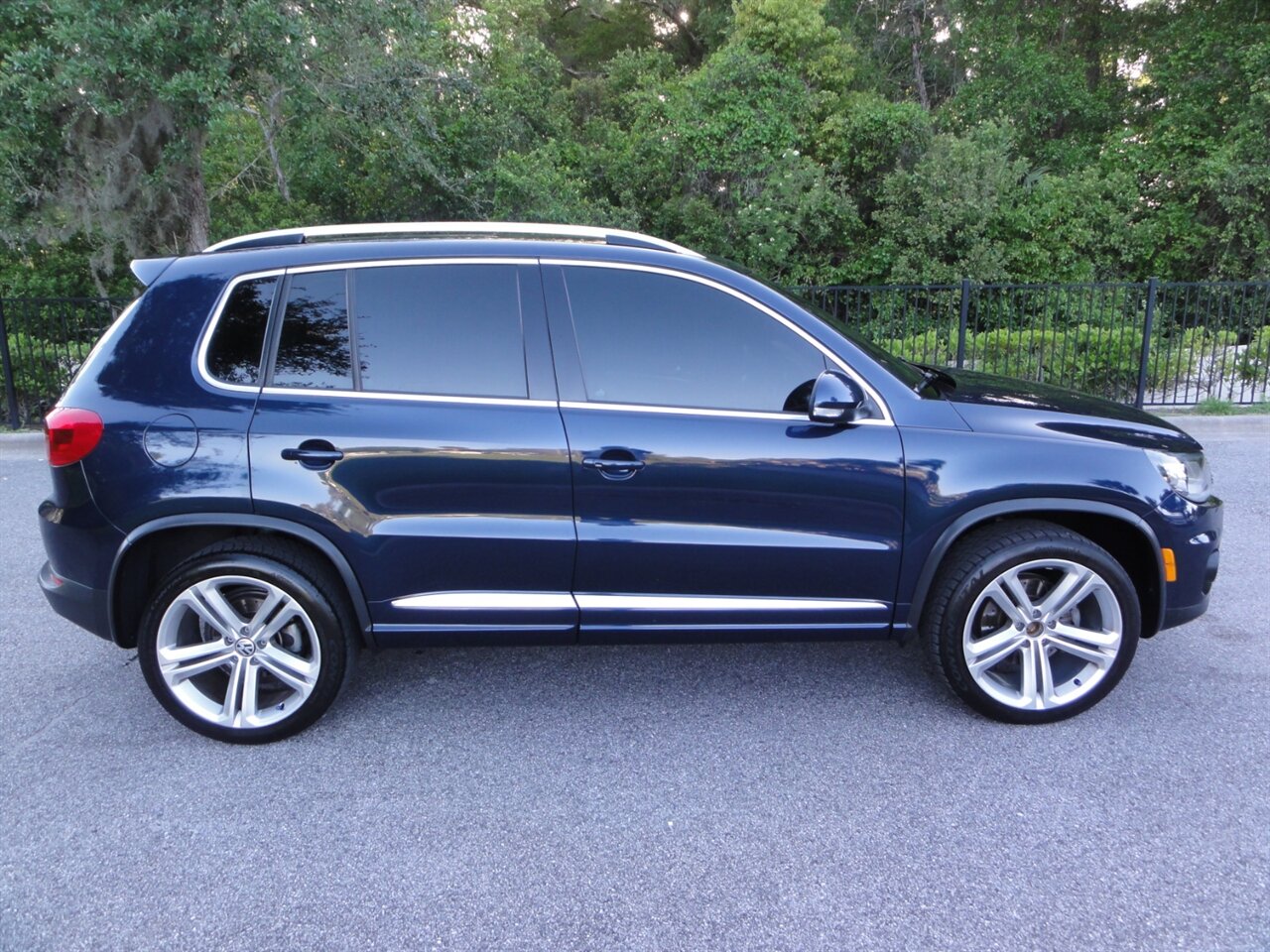 2014 Volkswagen Tiguan R-Line   - Photo 15 - Deland, FL 32720