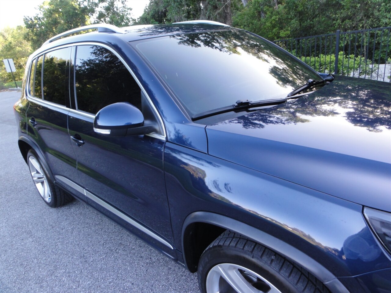 2014 Volkswagen Tiguan R-Line   - Photo 8 - Deland, FL 32720