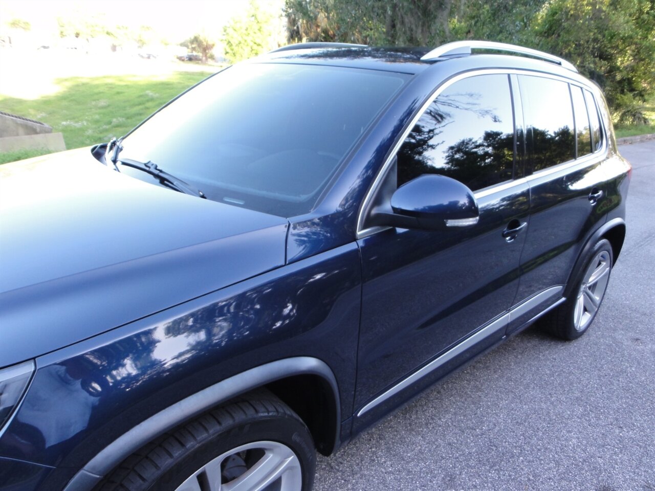 2014 Volkswagen Tiguan R-Line   - Photo 9 - Deland, FL 32720