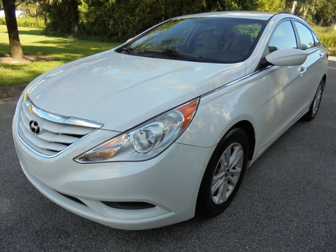 2013 Hyundai SONATA GLS   - Photo 2 - Deland, FL 32720