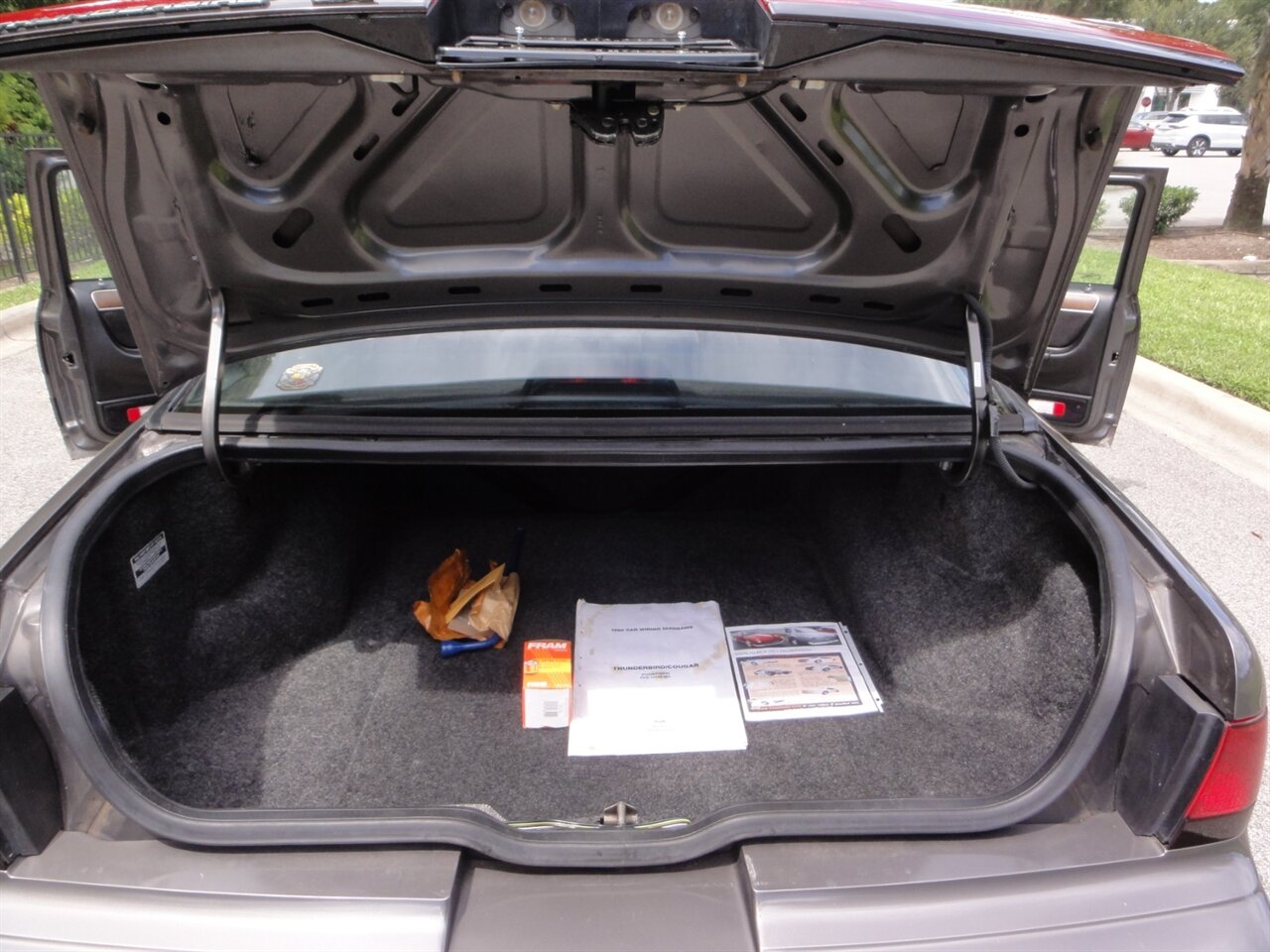 1990 Ford Thunderbird LX Premium - Photo 39 - Deland, FL 32720