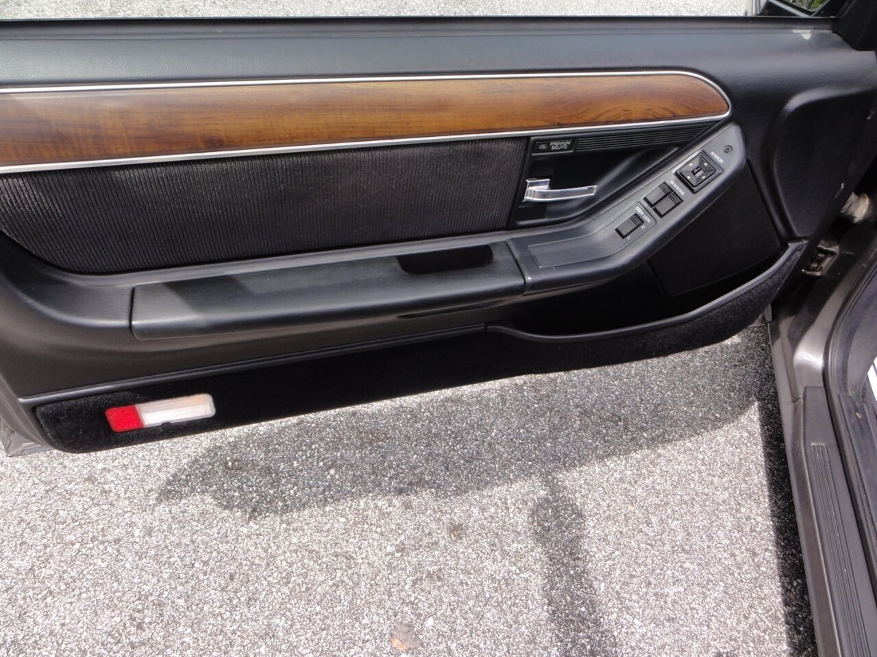 1990 Ford Thunderbird LX Premium - Photo 32 - Deland, FL 32720