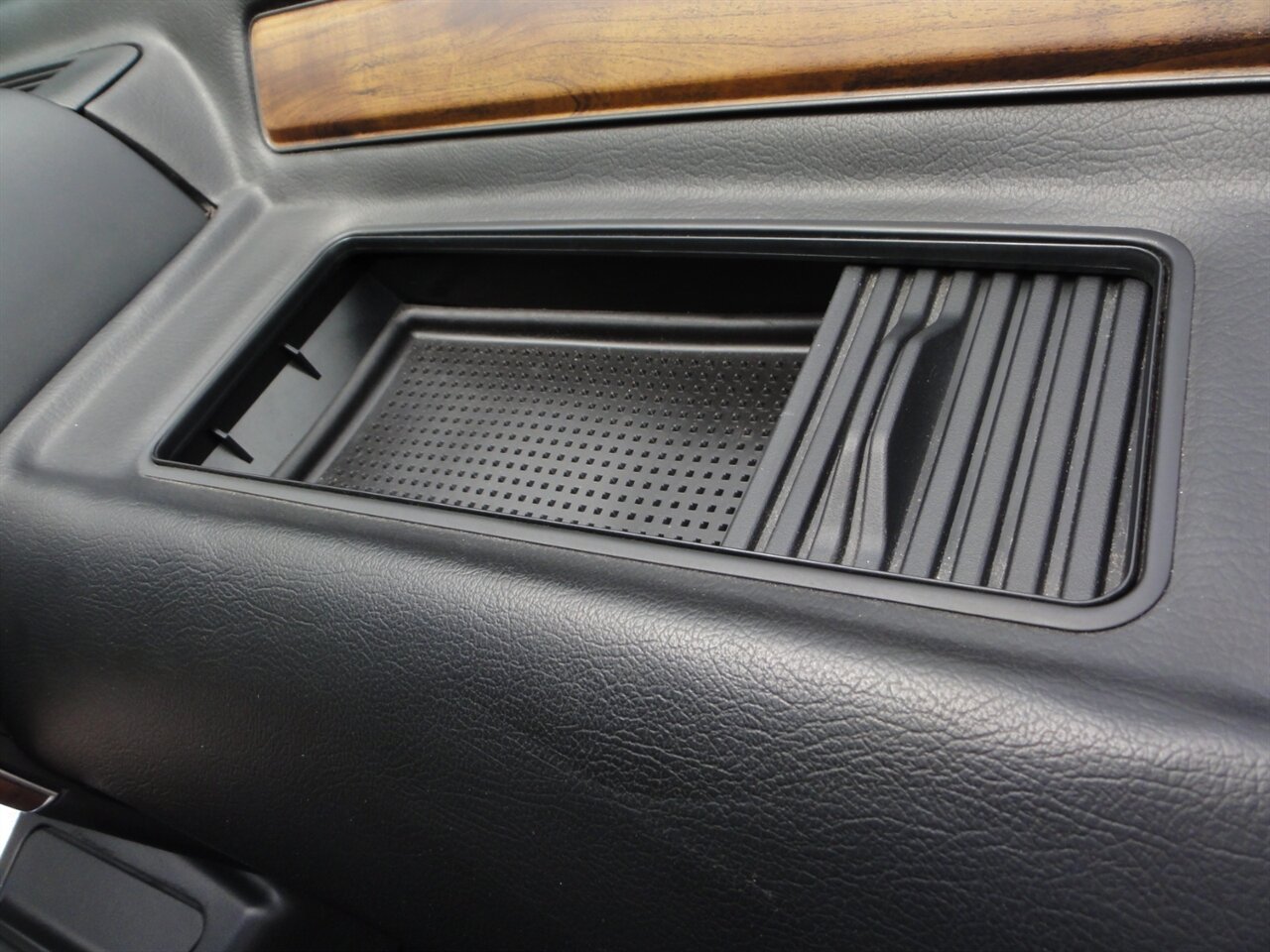1990 Ford Thunderbird LX Premium - Photo 46 - Deland, FL 32720