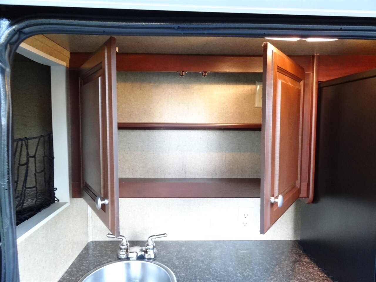 2012 Damon Day Break 34DB  Class A - Photo 35 - Deland, FL 32720