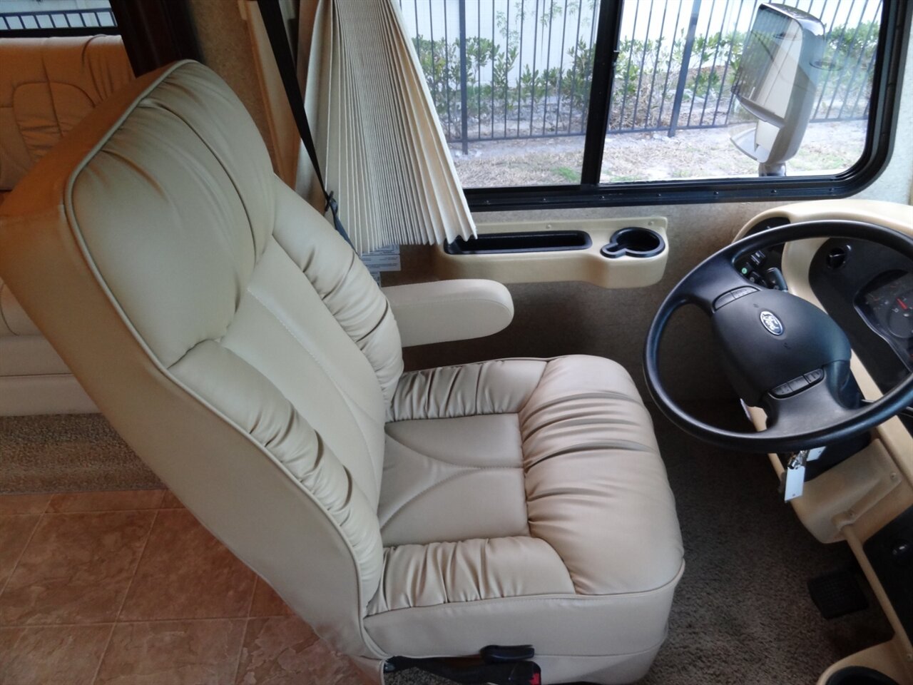 2012 Damon Day Break 34DB  Class A - Photo 57 - Deland, FL 32720