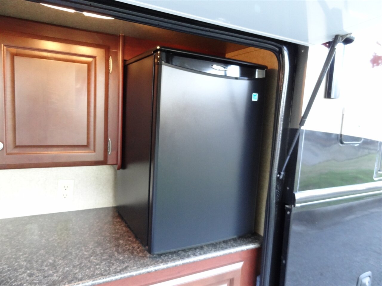 2012 Damon Day Break 34DB  Class A - Photo 32 - Deland, FL 32720