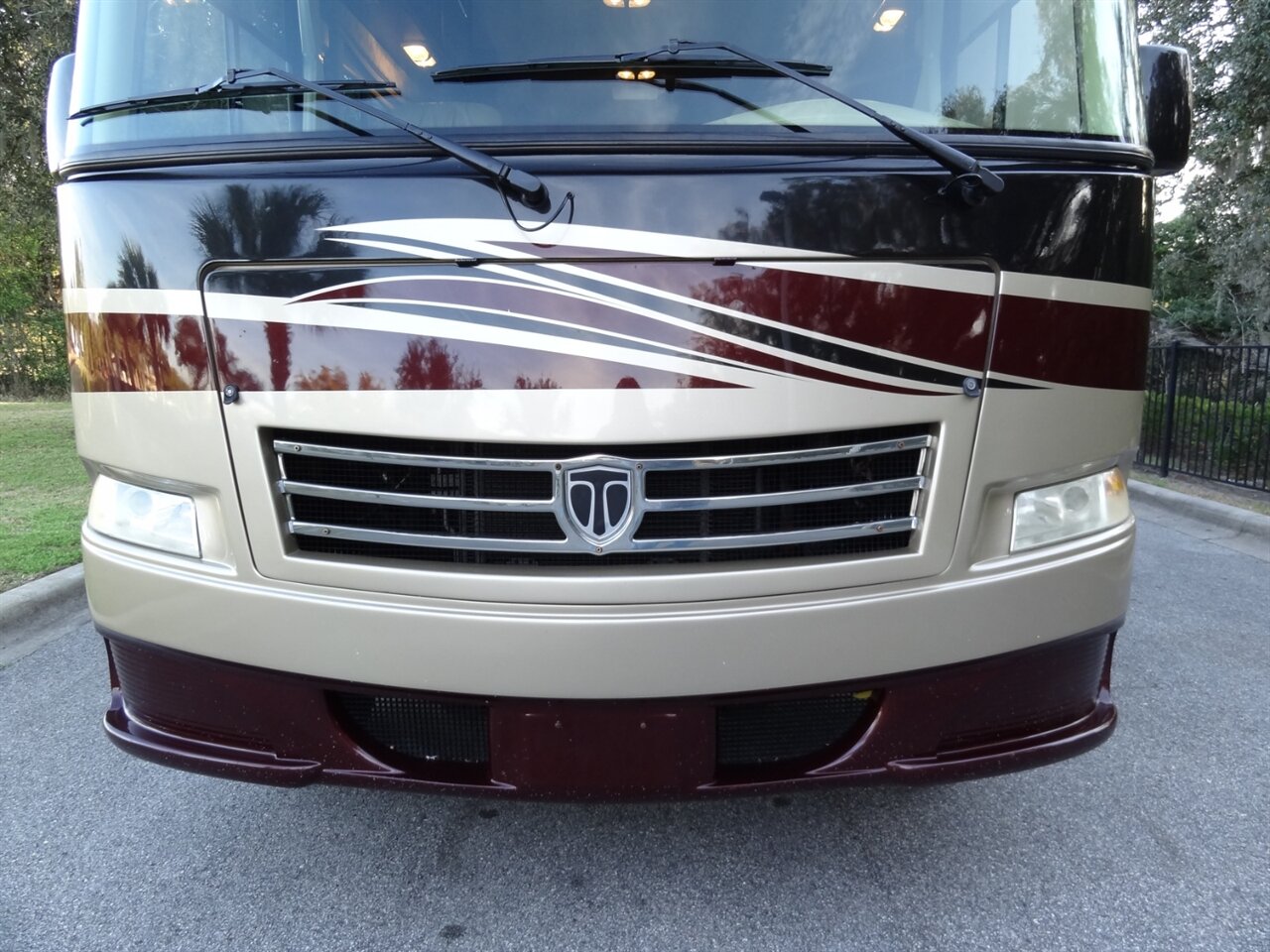 2012 Damon Day Break 34DB  Class A - Photo 17 - Deland, FL 32720