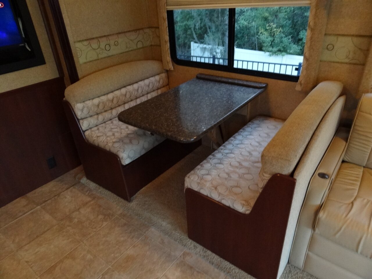 2012 Damon Day Break 34DB  Class A - Photo 60 - Deland, FL 32720