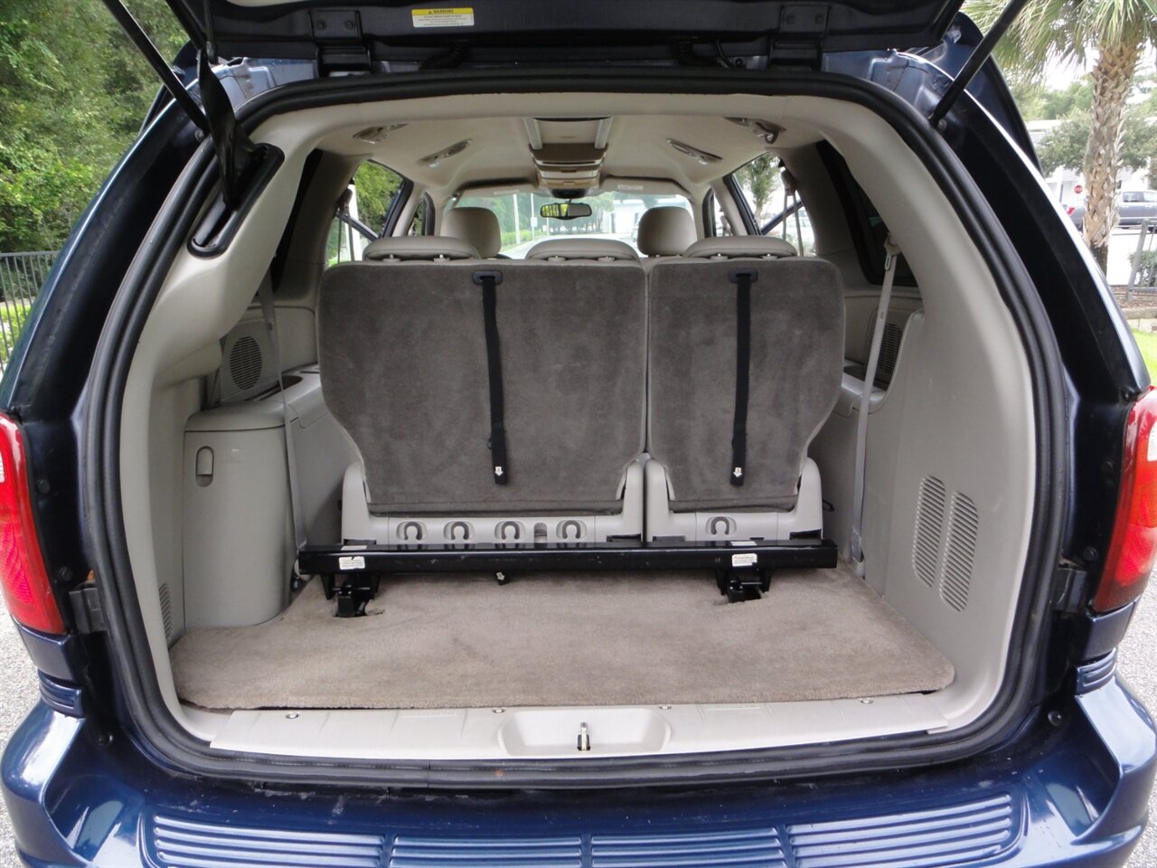 2007 Chrysler Town & Country Limited VMI RAMP VAN - Photo 38 - Deland, FL 32720