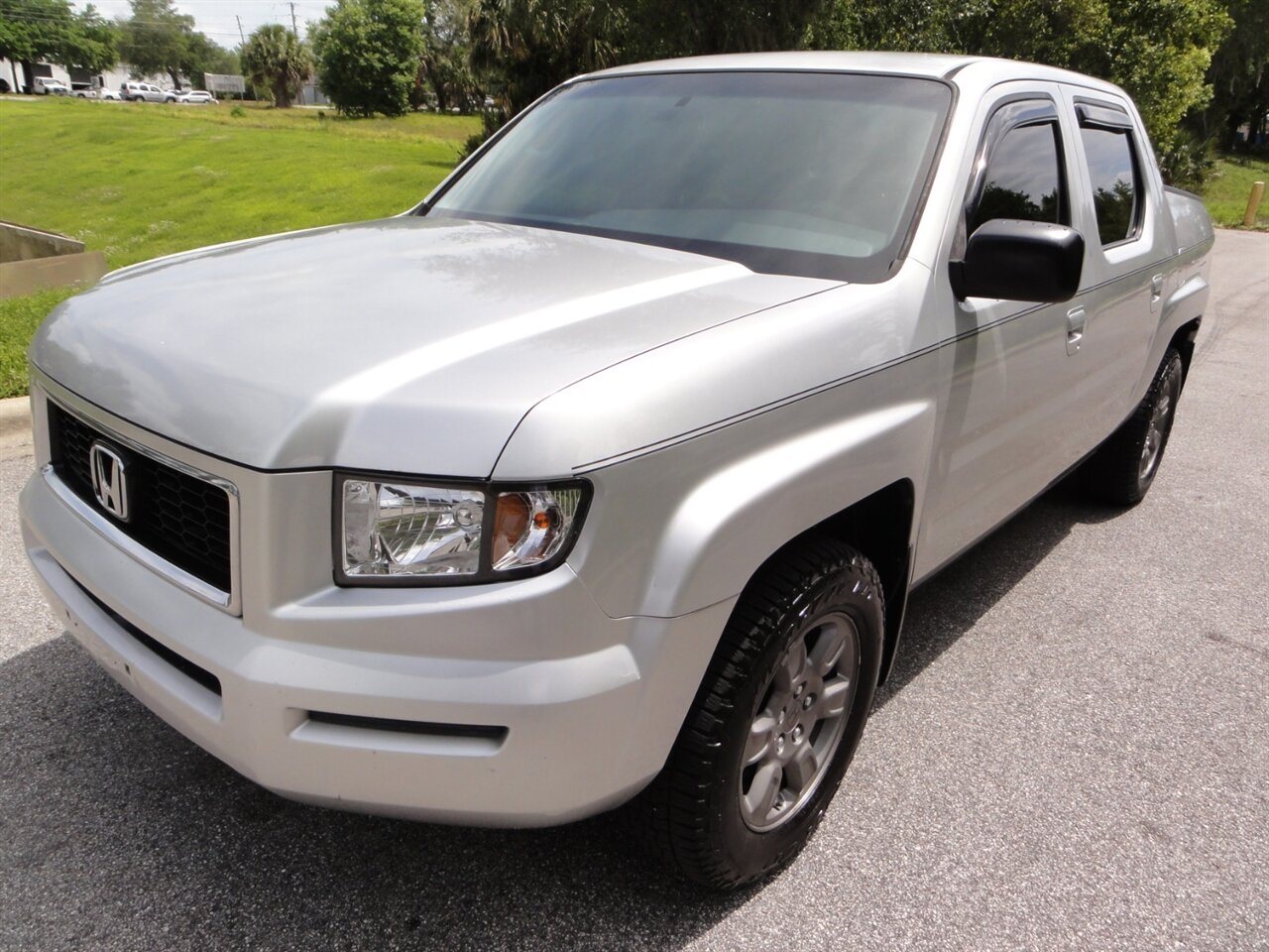 2007 Honda Ridgeline RTX  4X4 - Photo 2 - Deland, FL 32720