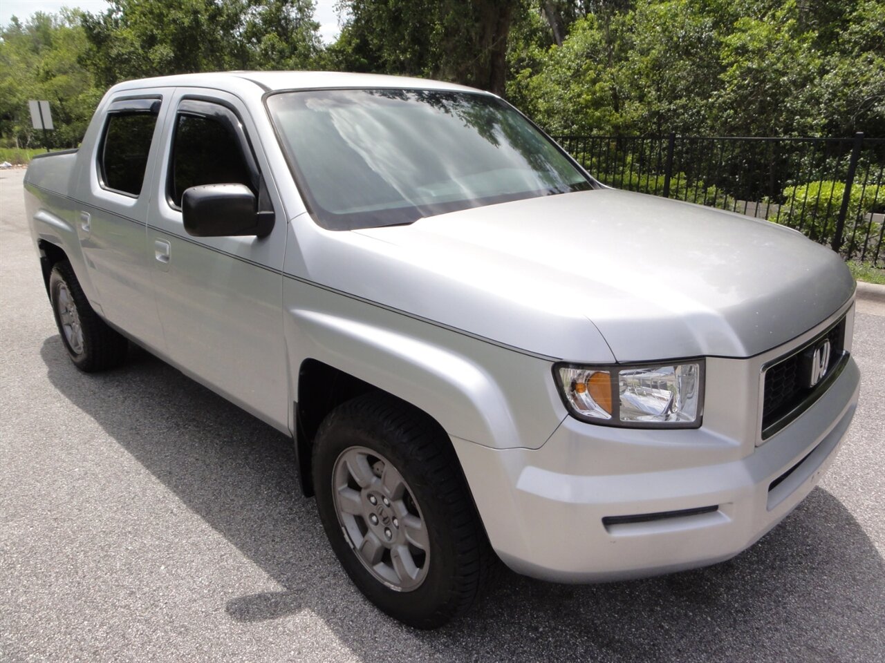 2007 Honda Ridgeline RTX  4X4 - Photo 1 - Deland, FL 32720