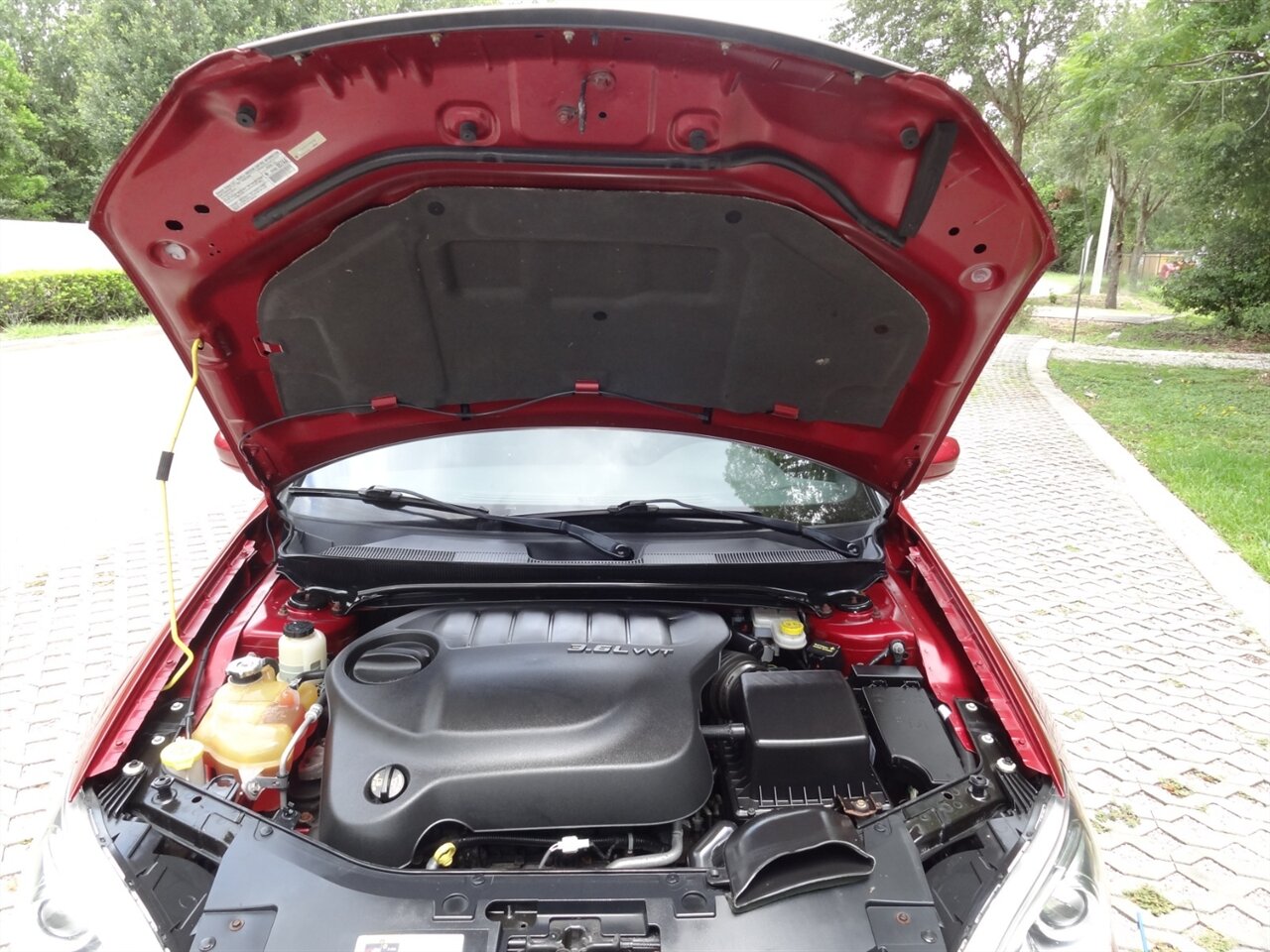 2014 Chrysler 200 Touring  Convertible - Photo 32 - Deland, FL 32720
