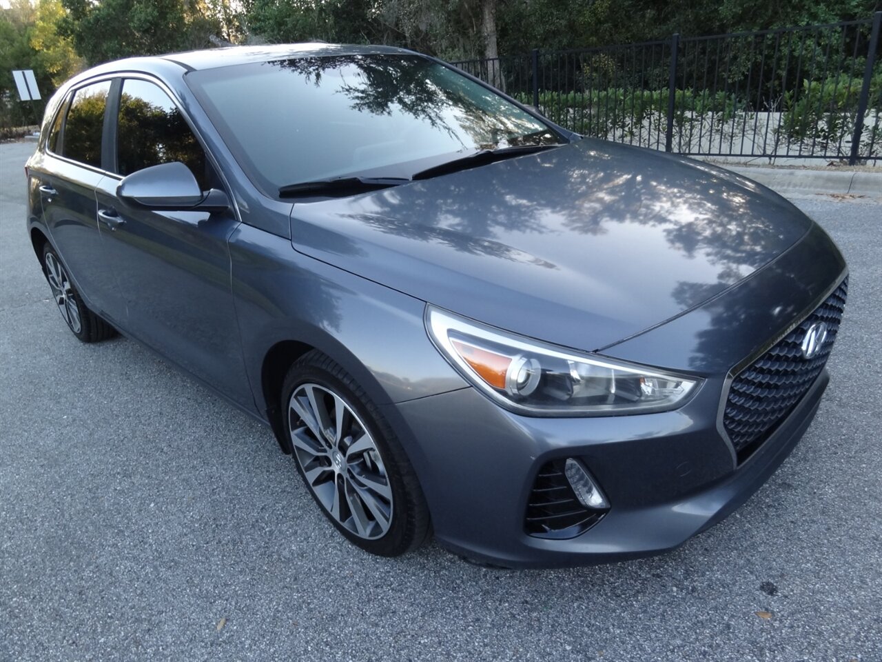 2018 Hyundai ELANTRA GT   - Photo 1 - Deland, FL 32720