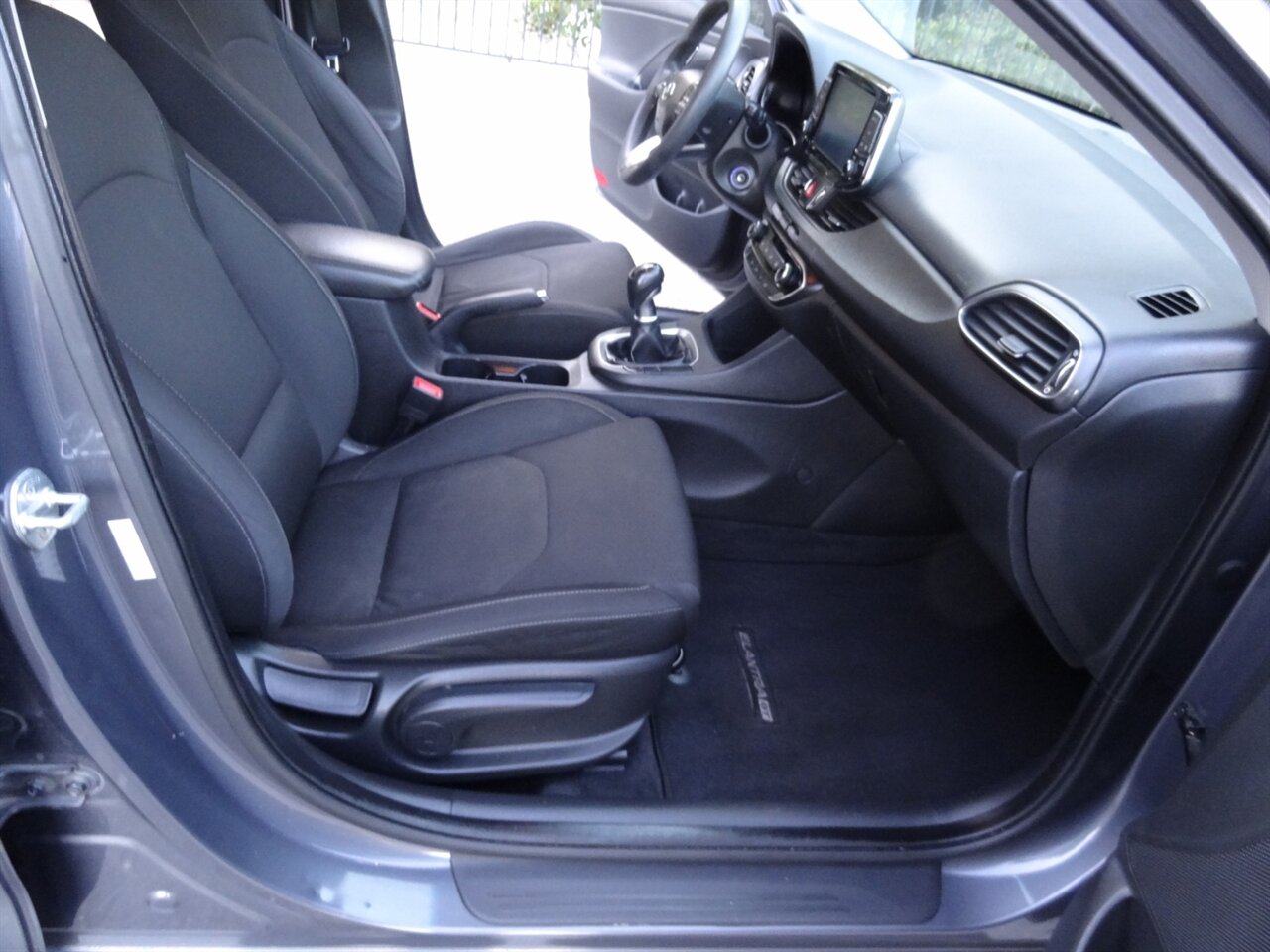 2018 Hyundai ELANTRA GT   - Photo 37 - Deland, FL 32720