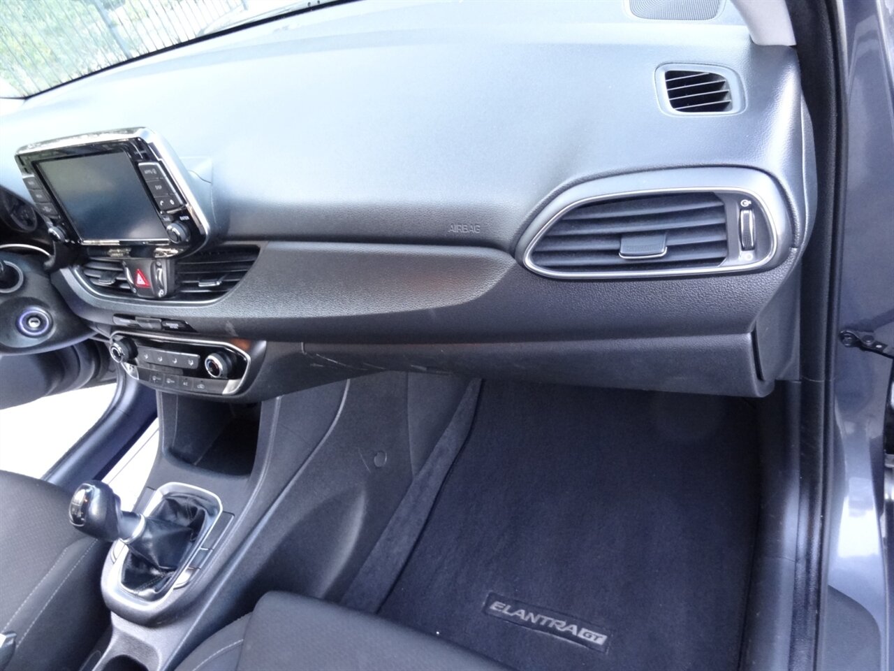 2018 Hyundai ELANTRA GT   - Photo 39 - Deland, FL 32720