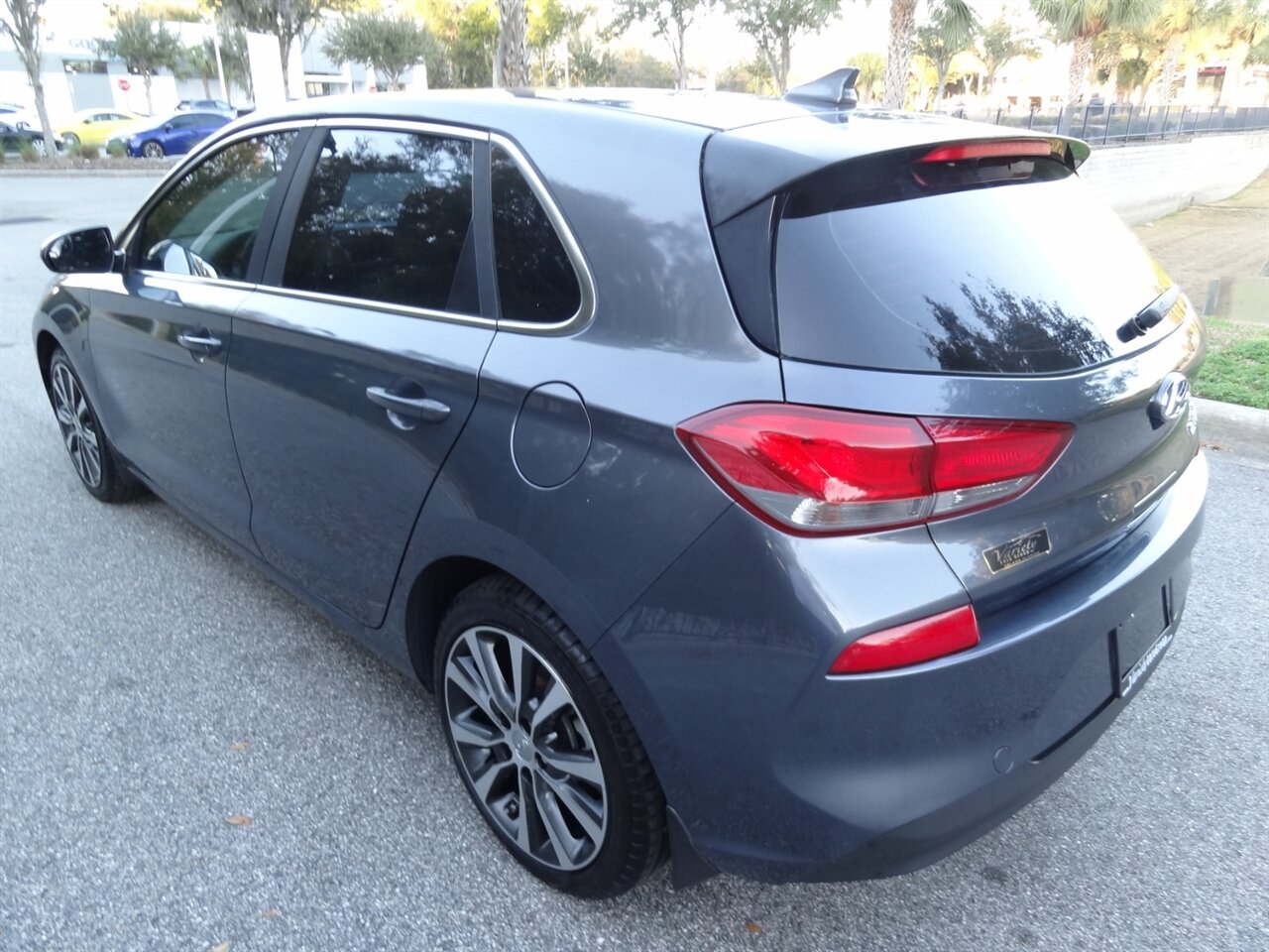 2018 Hyundai ELANTRA GT   - Photo 4 - Deland, FL 32720