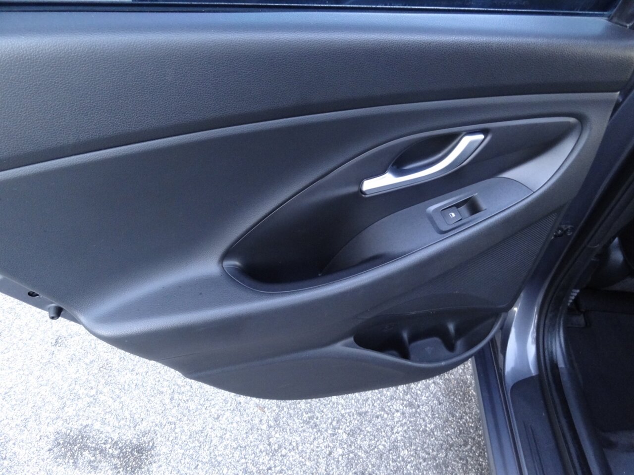 2018 Hyundai ELANTRA GT   - Photo 33 - Deland, FL 32720