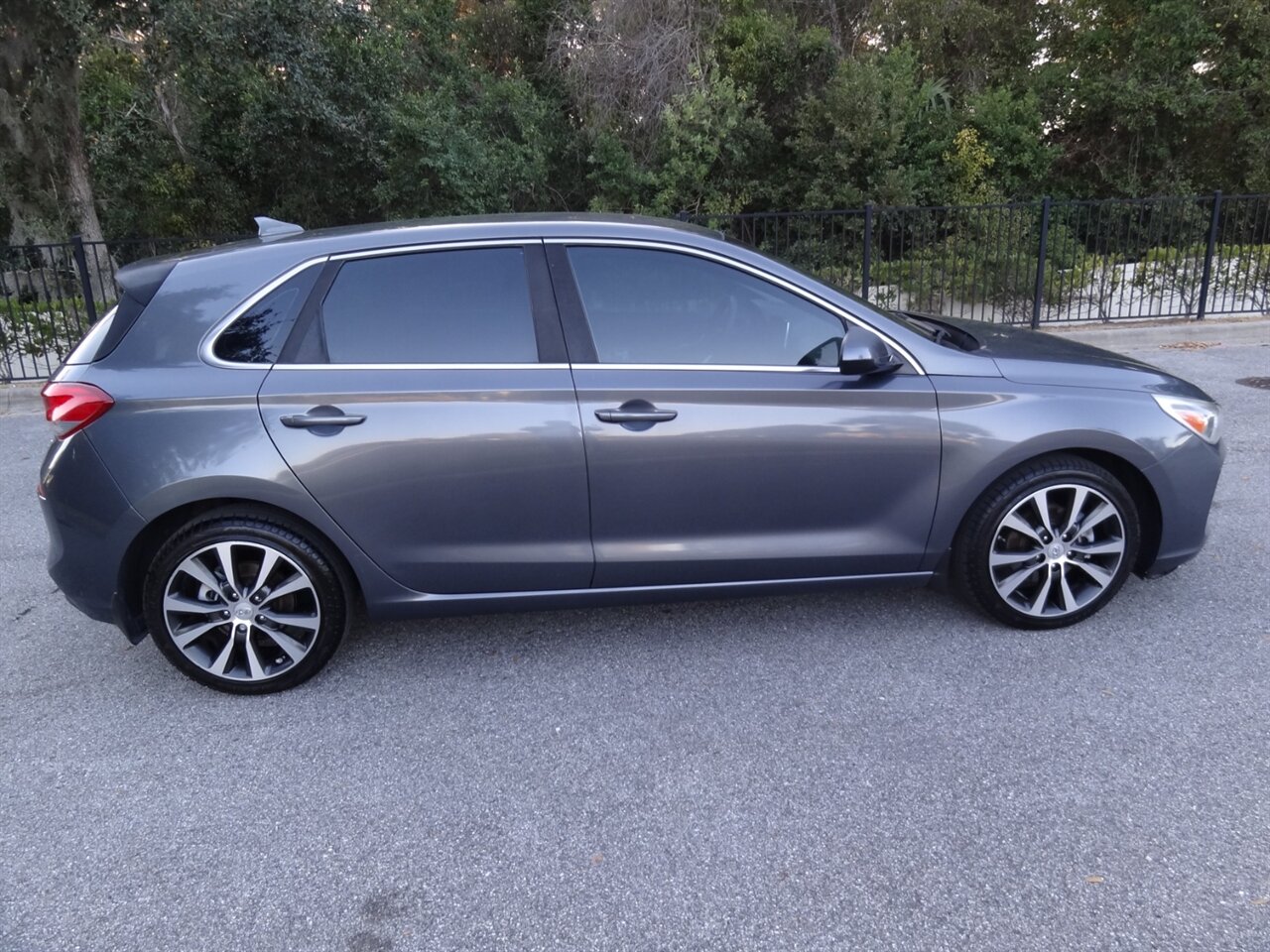 2018 Hyundai ELANTRA GT   - Photo 15 - Deland, FL 32720
