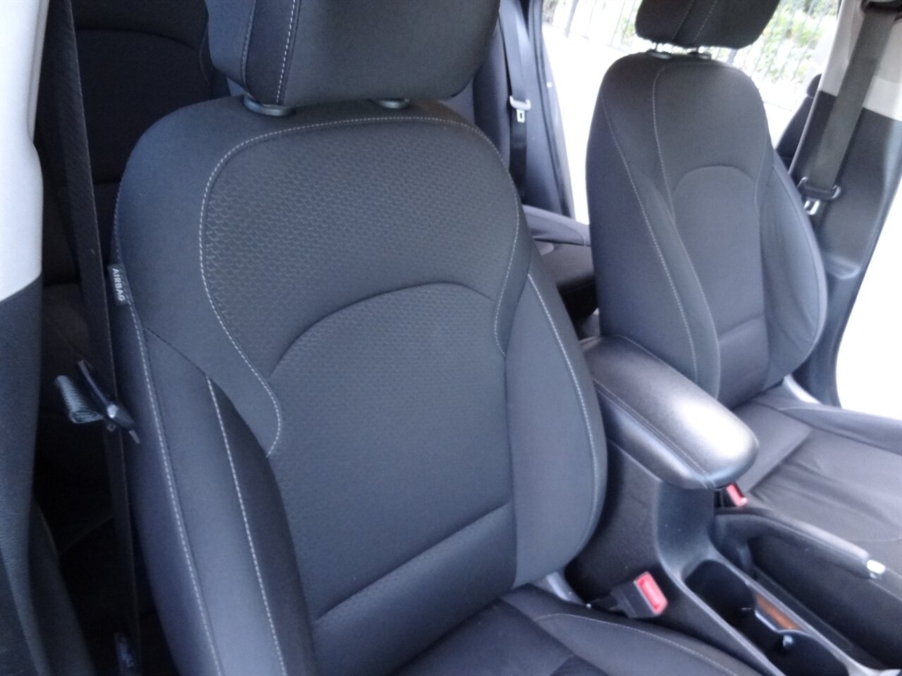 2018 Hyundai ELANTRA GT   - Photo 38 - Deland, FL 32720