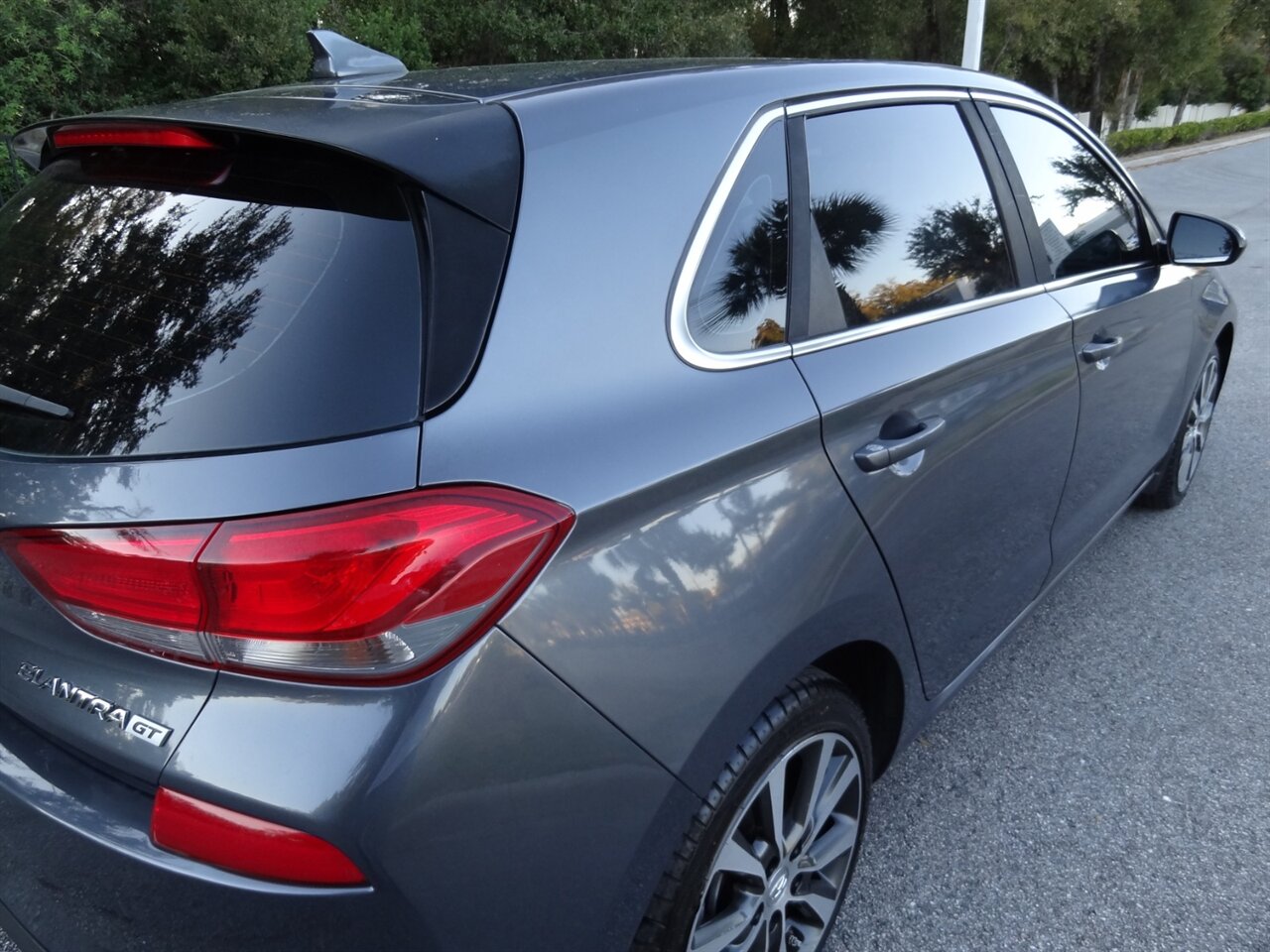 2018 Hyundai ELANTRA GT   - Photo 13 - Deland, FL 32720