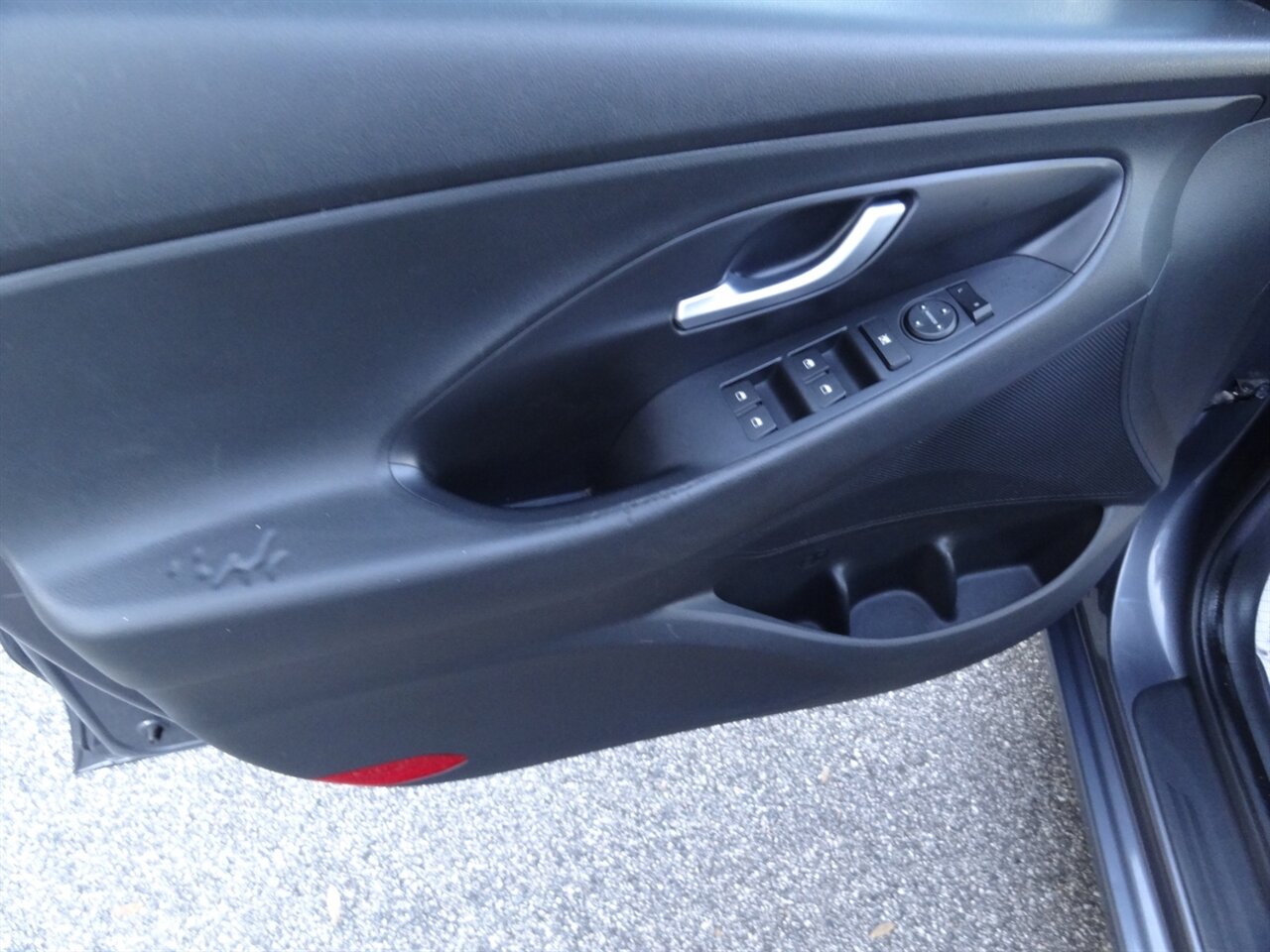 2018 Hyundai ELANTRA GT   - Photo 27 - Deland, FL 32720