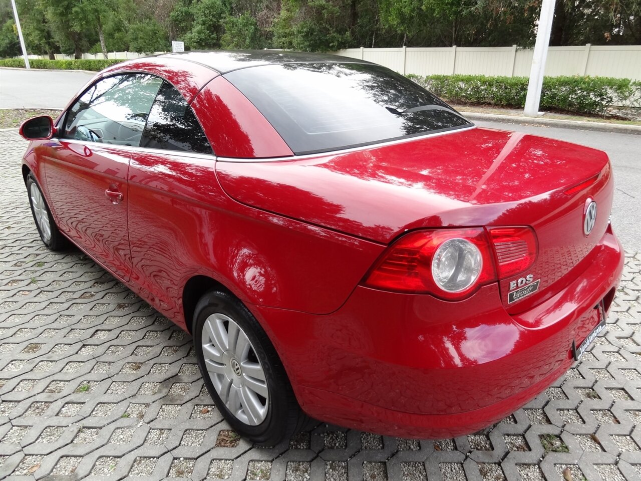 2008 Volkswagen Eos Turbo Premium - Photo 8 - Deland, FL 32720