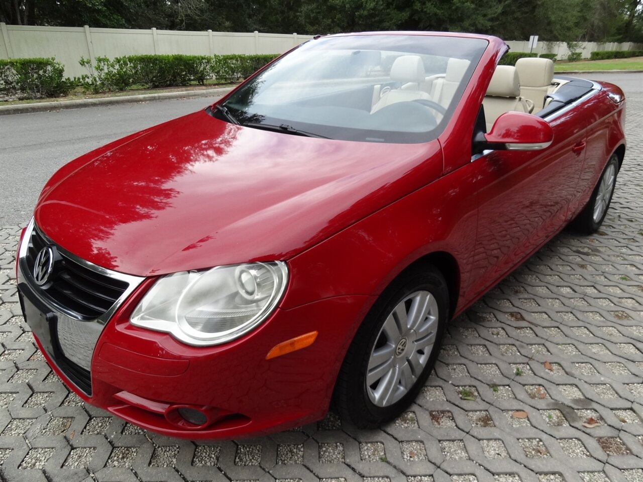 2008 Volkswagen Eos Turbo Premium - Photo 2 - Deland, FL 32720