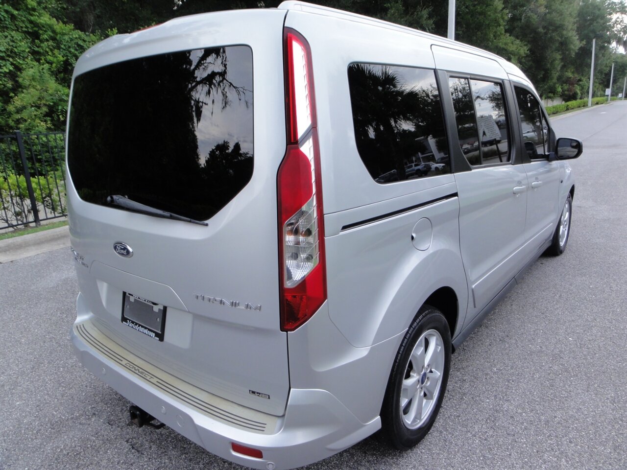 2016 Ford Transit Connect Titanium   - Photo 3 - Deland, FL 32720