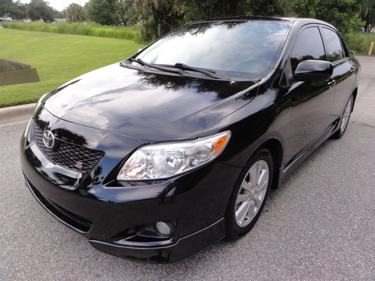 2010 Toyota Corolla S - Photo 2 - Deland, FL 32720