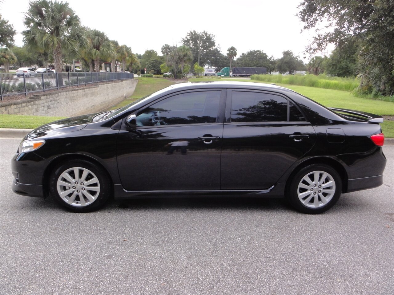 2010 Toyota Corolla S - Photo 16 - Deland, FL 32720