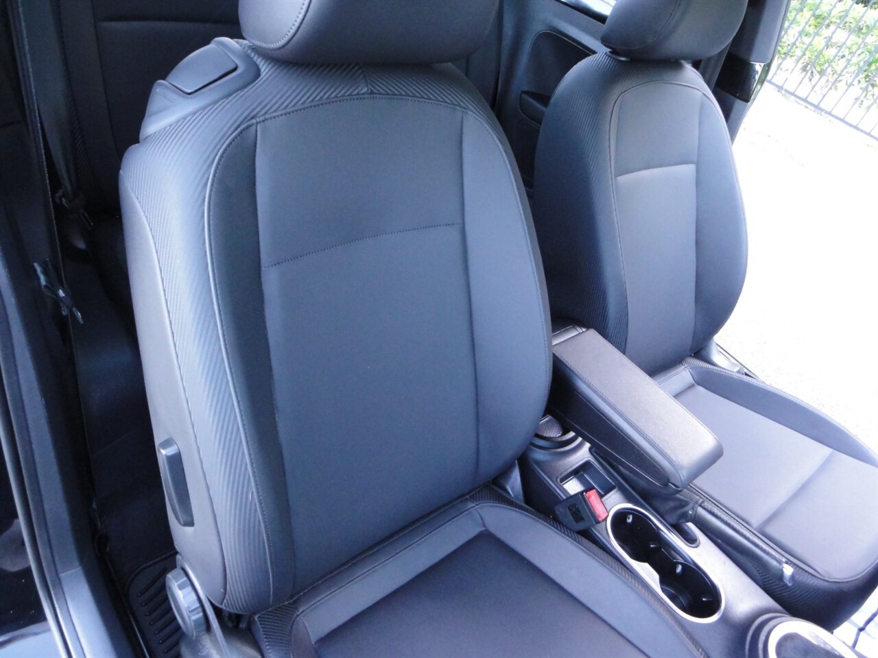 2016 Volkswagen Beetle-Classic 1.8T S   - Photo 35 - Deland, FL 32720