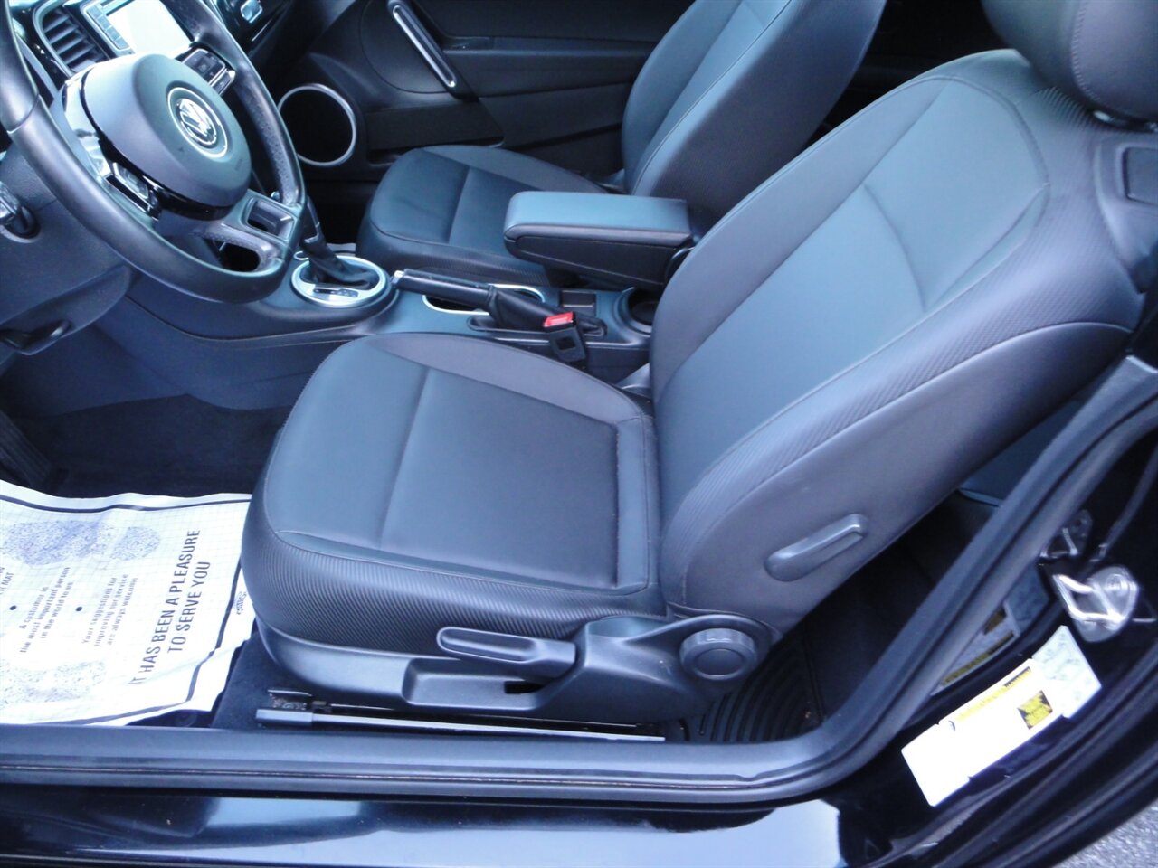 2016 Volkswagen Beetle-Classic 1.8T S   - Photo 31 - Deland, FL 32720