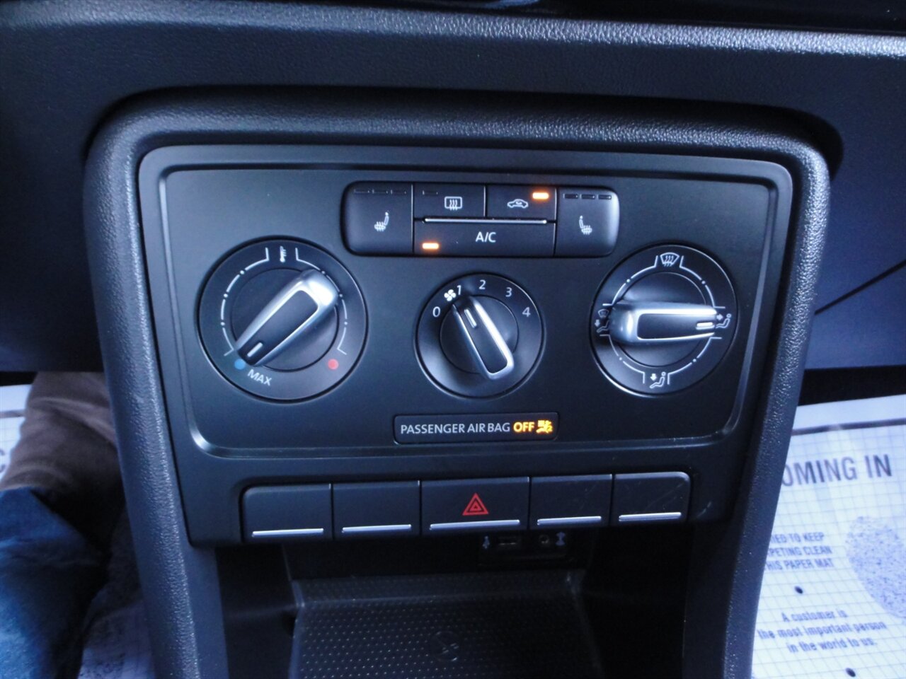 2016 Volkswagen Beetle-Classic 1.8T S   - Photo 46 - Deland, FL 32720