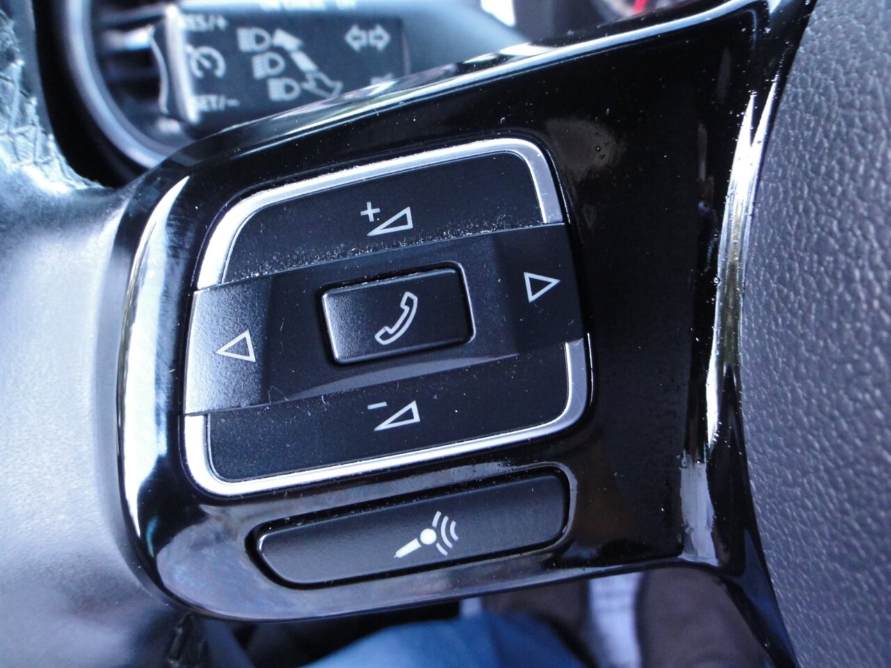 2016 Volkswagen Beetle-Classic 1.8T S   - Photo 42 - Deland, FL 32720