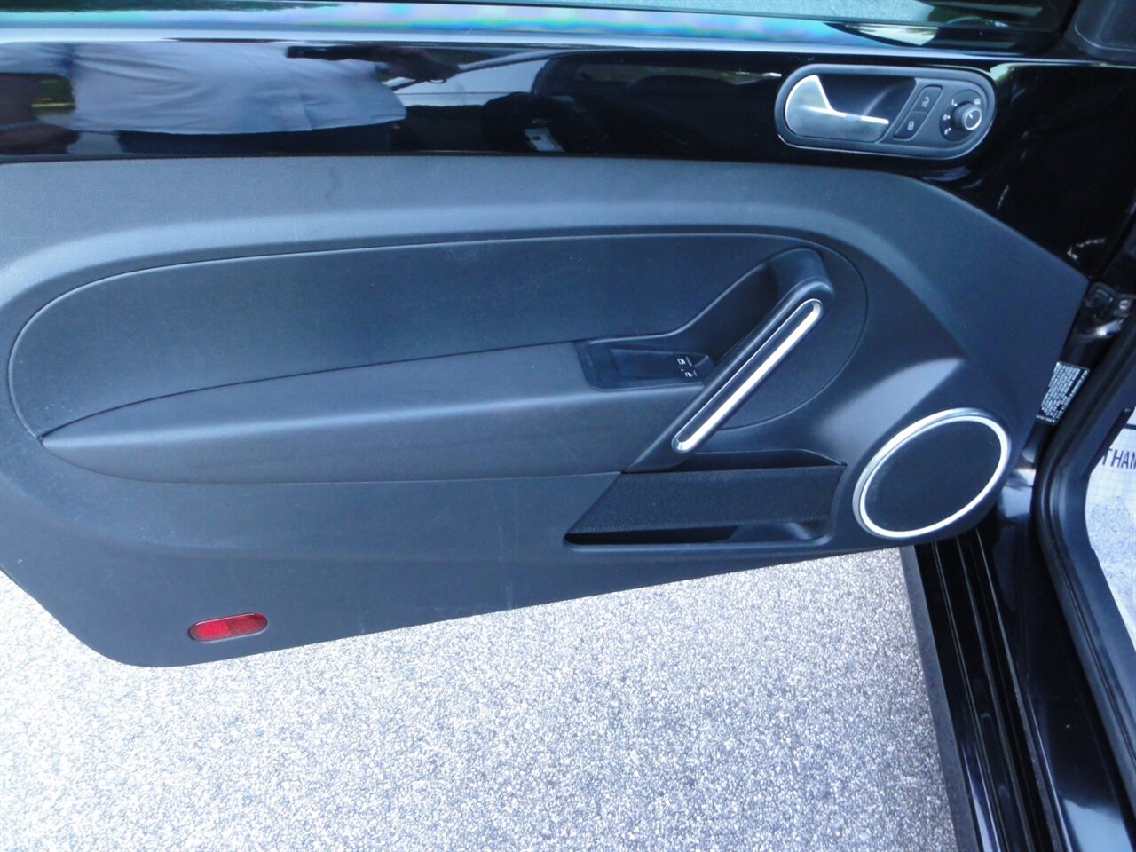 2016 Volkswagen Beetle-Classic 1.8T S   - Photo 29 - Deland, FL 32720