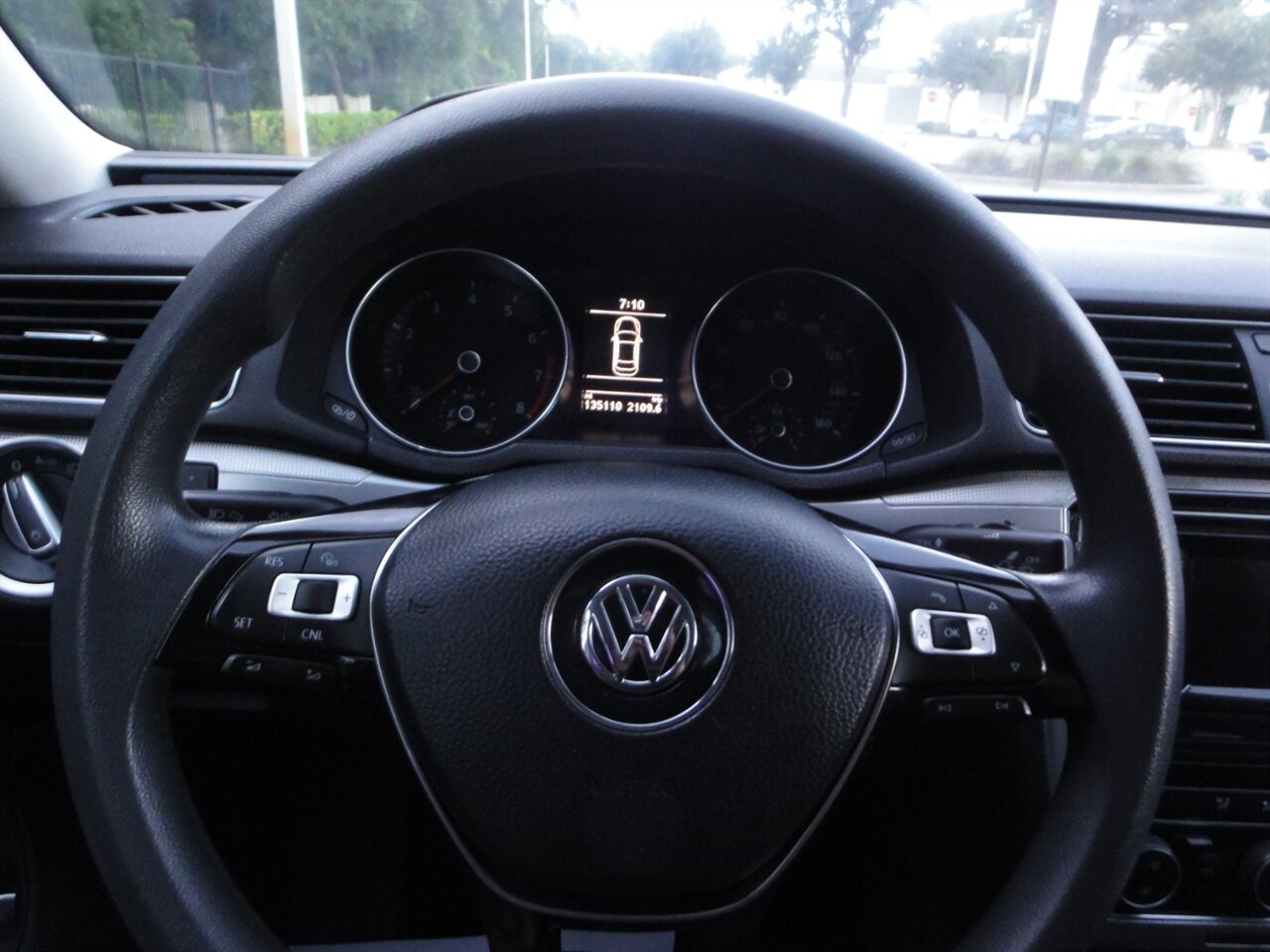 2016 Volkswagen Passat 1.8T S   - Photo 41 - Deland, FL 32720