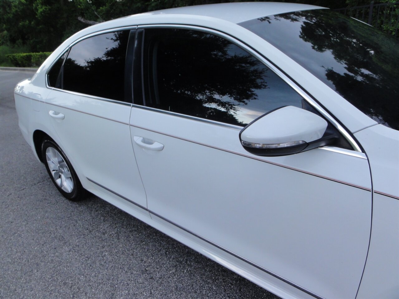 2016 Volkswagen Passat 1.8T S   - Photo 10 - Deland, FL 32720