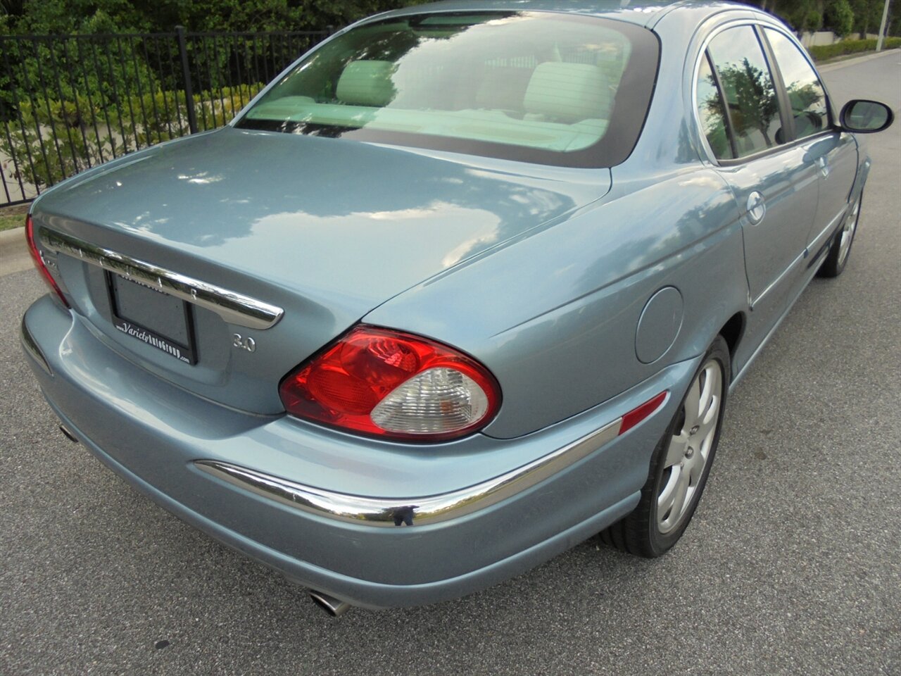 2005 Jaguar X-Type 3.0L  Premium - Photo 3 - Deland, FL 32720