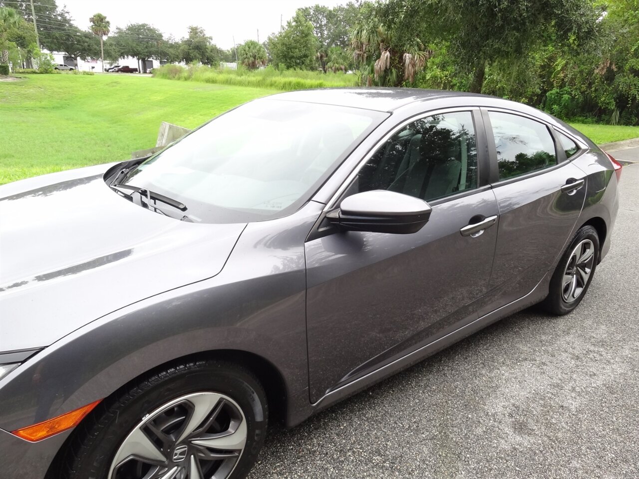 2020 Honda Civic LX - Photo 9 - Deland, FL 32720