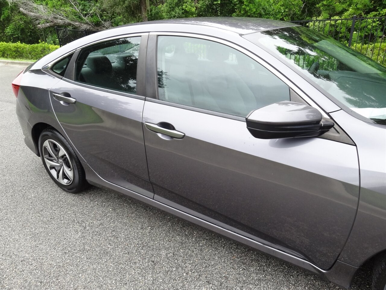 2020 Honda Civic LX - Photo 10 - Deland, FL 32720