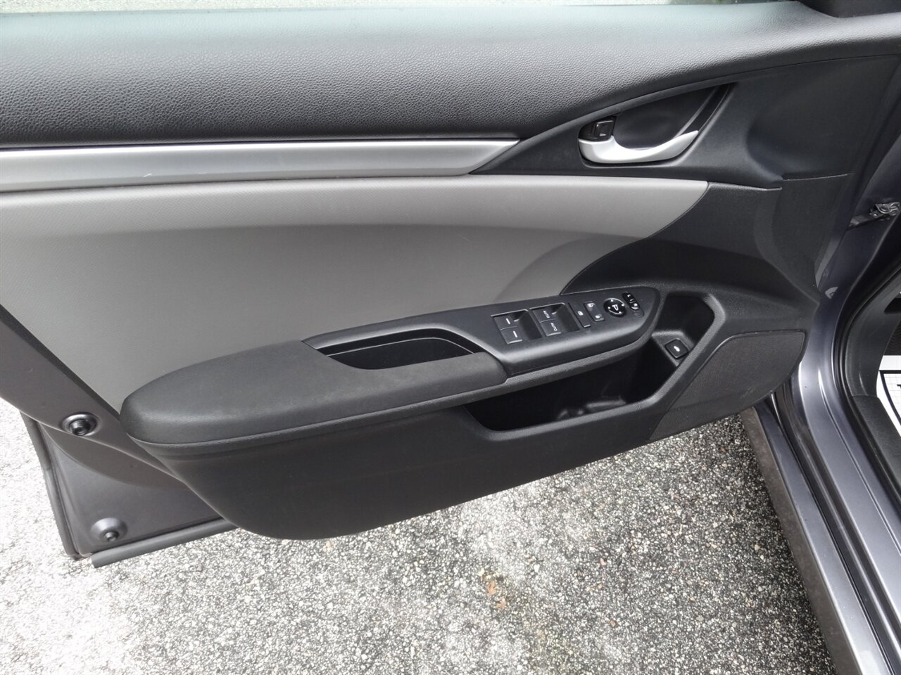 2020 Honda Civic LX - Photo 27 - Deland, FL 32720
