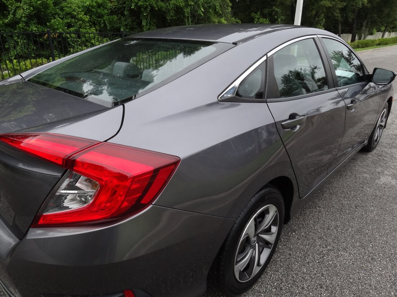 2020 Honda Civic LX - Photo 13 - Deland, FL 32720