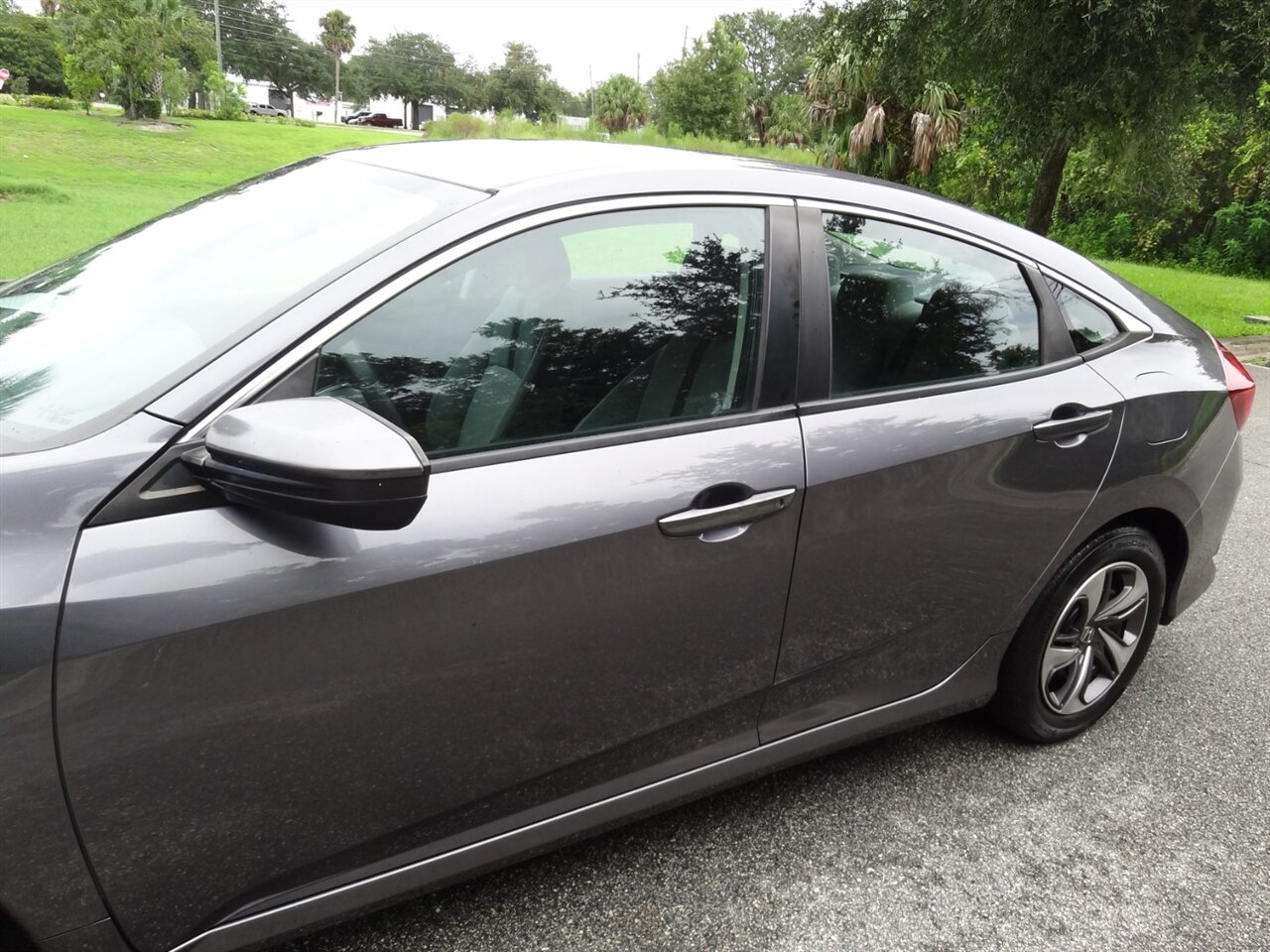 2020 Honda Civic LX - Photo 11 - Deland, FL 32720