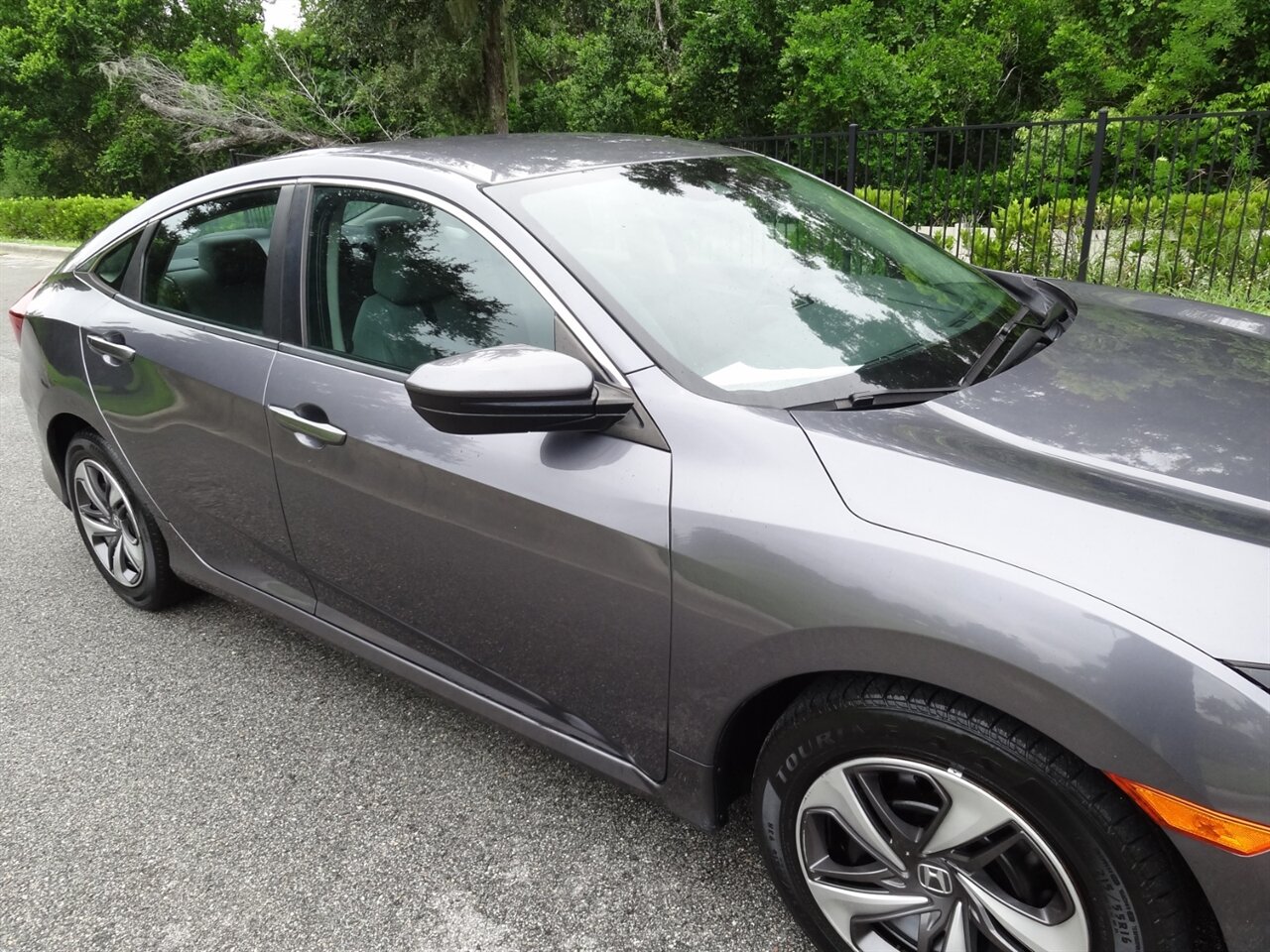 2020 Honda Civic LX - Photo 8 - Deland, FL 32720