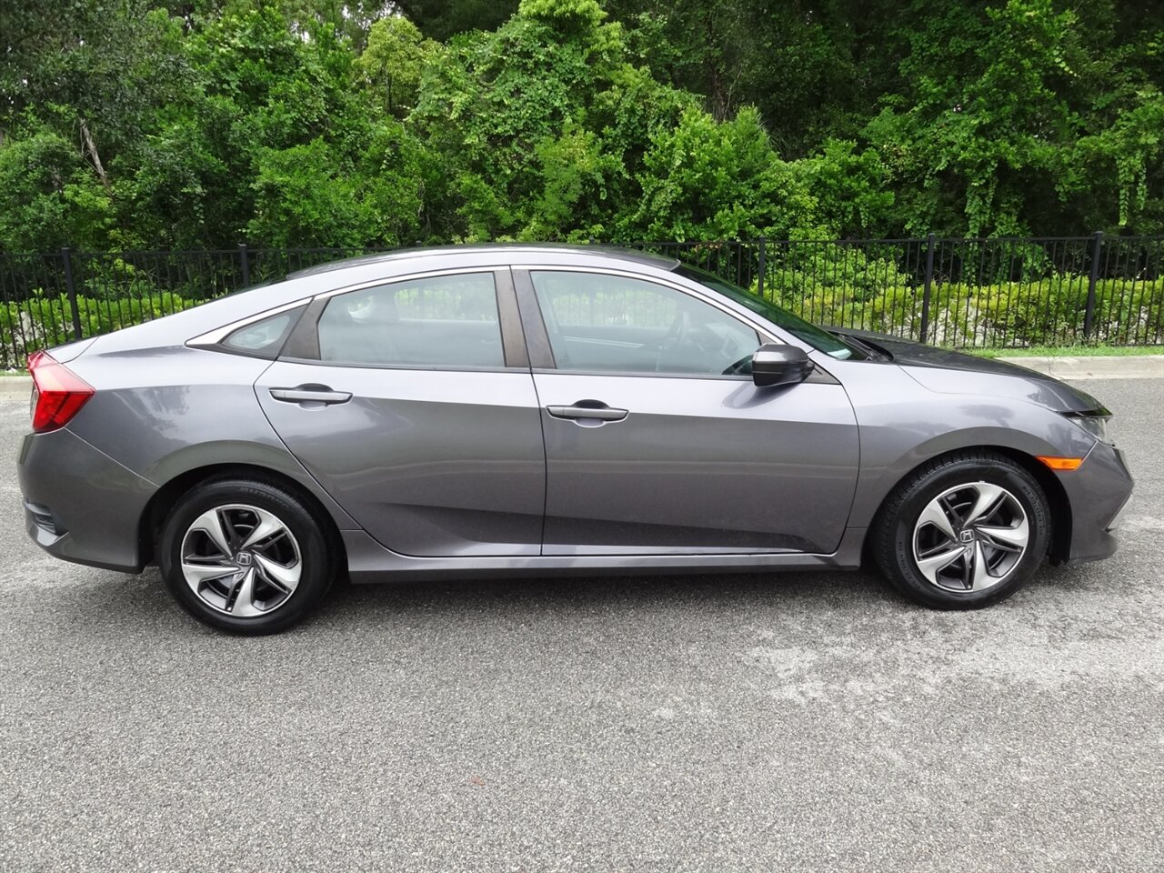 2020 Honda Civic LX - Photo 15 - Deland, FL 32720